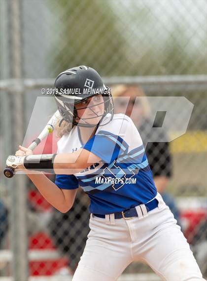 Thumbnail 2 in Marian vs. Beatrice photogallery.