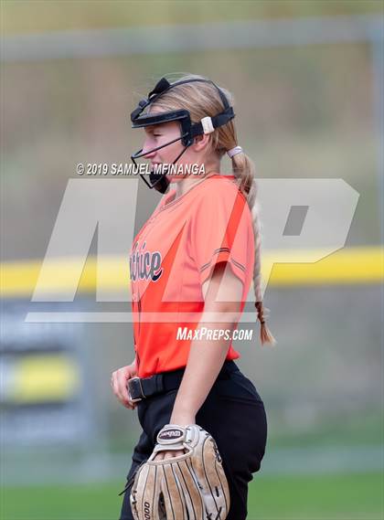 Thumbnail 1 in Marian vs. Beatrice photogallery.