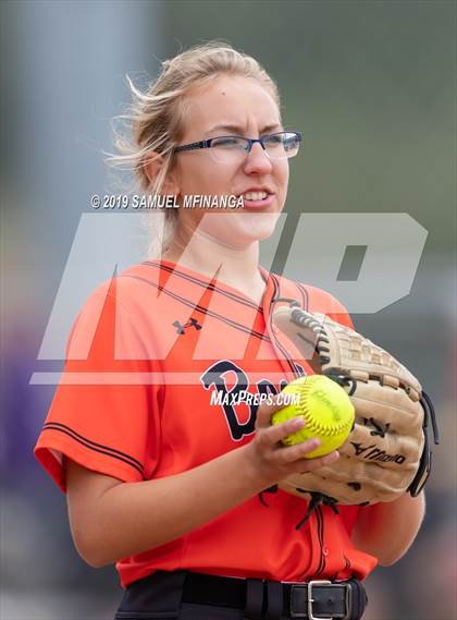 Thumbnail 3 in Marian vs. Beatrice photogallery.