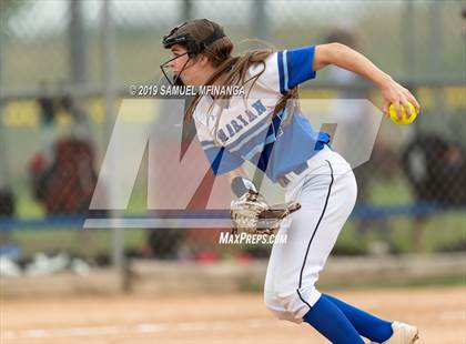 Thumbnail 1 in Marian vs. Beatrice photogallery.