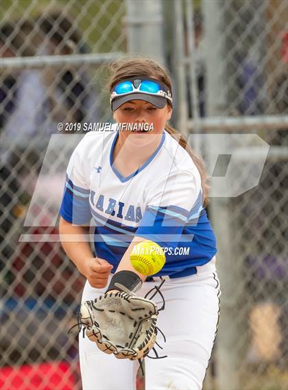 Thumbnail 1 in Marian vs. Beatrice photogallery.