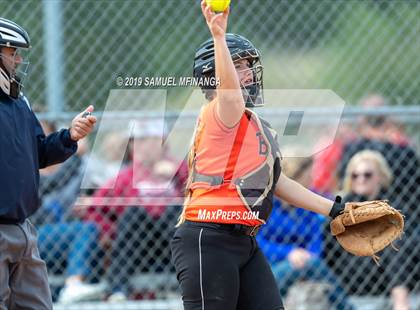 Thumbnail 3 in Marian vs. Beatrice photogallery.