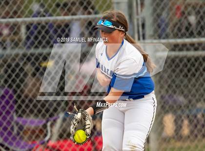 Thumbnail 3 in Marian vs. Beatrice photogallery.