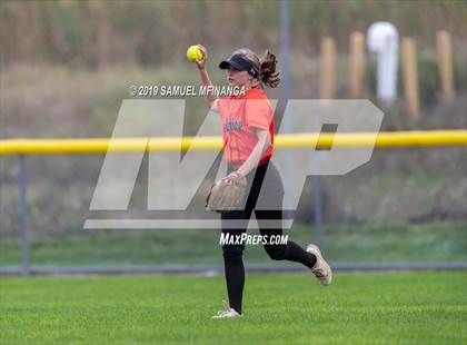 Thumbnail 1 in Marian vs. Beatrice photogallery.