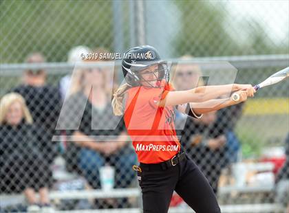 Thumbnail 3 in Marian vs. Beatrice photogallery.