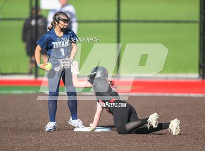 Thumbnail 3 in Webster Thomas @ Penfield (NYSPHSAA Class AA Semi-Finals) photogallery.