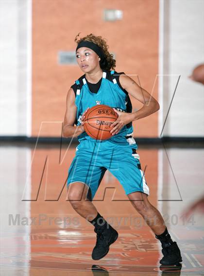 Thumbnail 3 in Oakland Tech vs. Deer Valley (MLK-Shootout) photogallery.