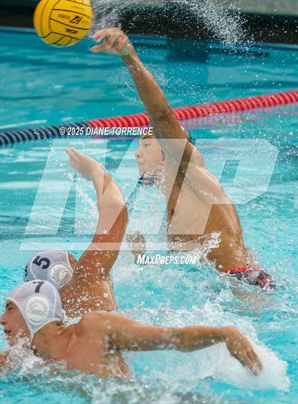 Thumbnail 2 in Redwood vs Crean Lutheran (S & R Sport Tournament) photogallery.