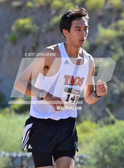 Thumbnail 1 in Del Valdez Invitational photogallery.