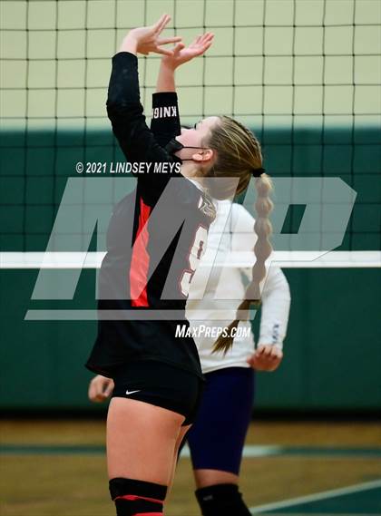 Thumbnail 1 in Le Roy vs. Attica (Section 5 Class C Final) photogallery.