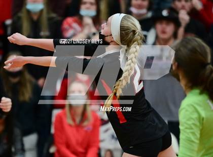 Thumbnail 2 in Le Roy vs. Attica (Section 5 Class C Final) photogallery.