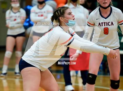 Thumbnail 2 in Le Roy vs. Attica (Section 5 Class C Final) photogallery.