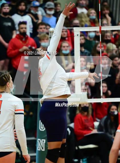 Thumbnail 2 in Le Roy vs. Attica (Section 5 Class C Final) photogallery.