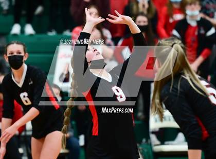 Thumbnail 3 in Le Roy vs. Attica (Section 5 Class C Final) photogallery.