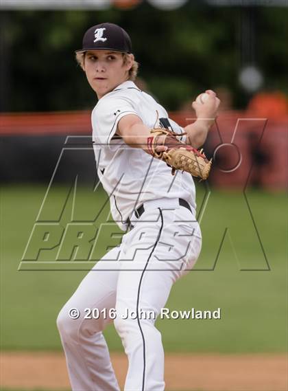 Thumbnail 2 in Mundelein vs. Libertyville (IHSA 4A Regional Final) photogallery.