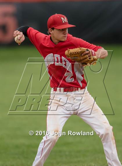 Thumbnail 1 in Mundelein vs. Libertyville (IHSA 4A Regional Final) photogallery.