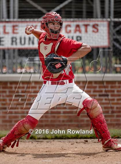 Thumbnail 3 in Mundelein vs. Libertyville (IHSA 4A Regional Final) photogallery.