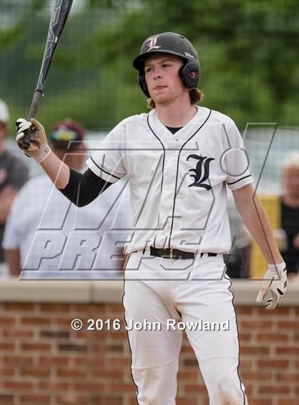 Thumbnail 1 in Mundelein vs. Libertyville (IHSA 4A Regional Final) photogallery.