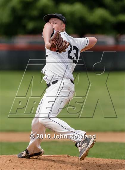 Thumbnail 1 in Mundelein vs. Libertyville (IHSA 4A Regional Final) photogallery.