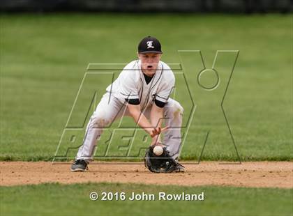 Thumbnail 1 in Mundelein vs. Libertyville (IHSA 4A Regional Final) photogallery.