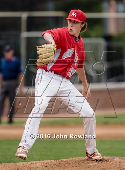 Thumbnail 1 in Mundelein vs. Libertyville (IHSA 4A Regional Final) photogallery.