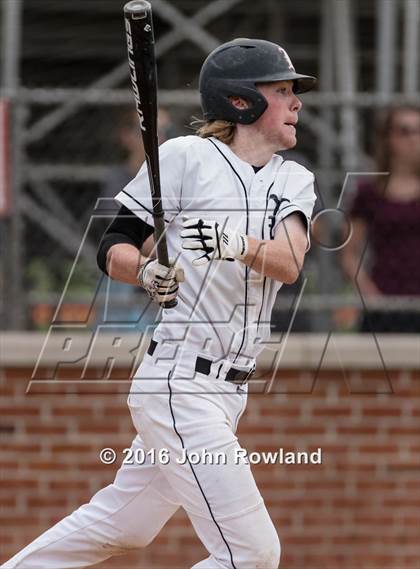 Thumbnail 3 in Mundelein vs. Libertyville (IHSA 4A Regional Final) photogallery.