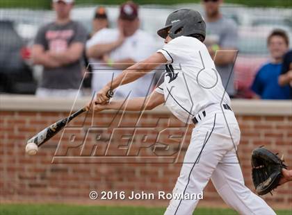 Thumbnail 2 in Mundelein vs. Libertyville (IHSA 4A Regional Final) photogallery.