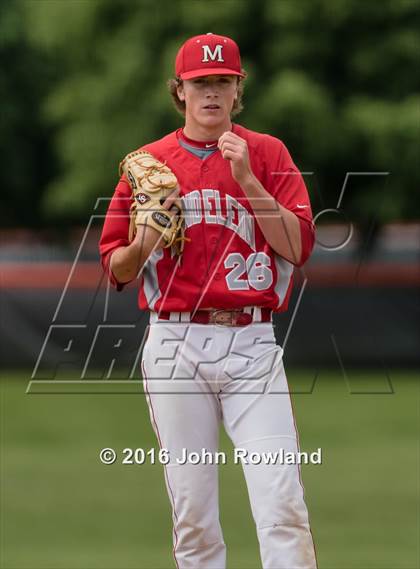 Thumbnail 3 in Mundelein vs. Libertyville (IHSA 4A Regional Final) photogallery.