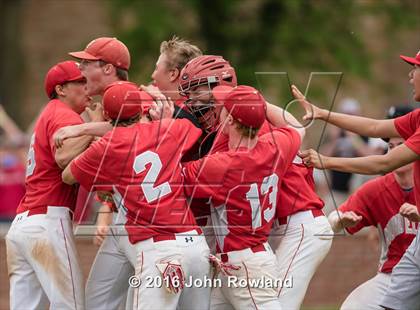 Thumbnail 2 in Mundelein vs. Libertyville (IHSA 4A Regional Final) photogallery.