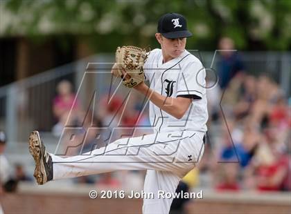 Thumbnail 3 in Mundelein vs. Libertyville (IHSA 4A Regional Final) photogallery.