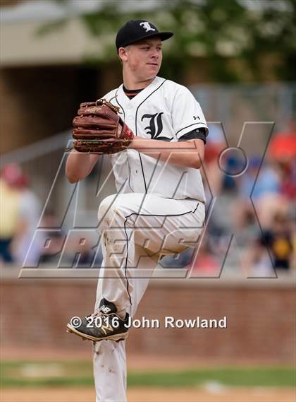 Thumbnail 2 in Mundelein vs. Libertyville (IHSA 4A Regional Final) photogallery.