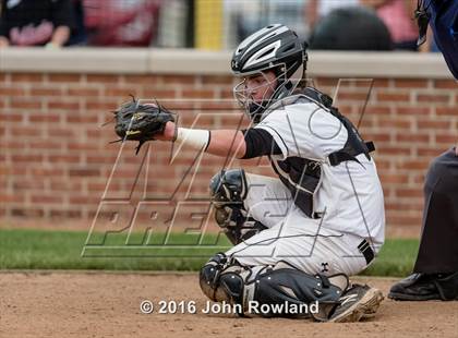 Thumbnail 3 in Mundelein vs. Libertyville (IHSA 4A Regional Final) photogallery.