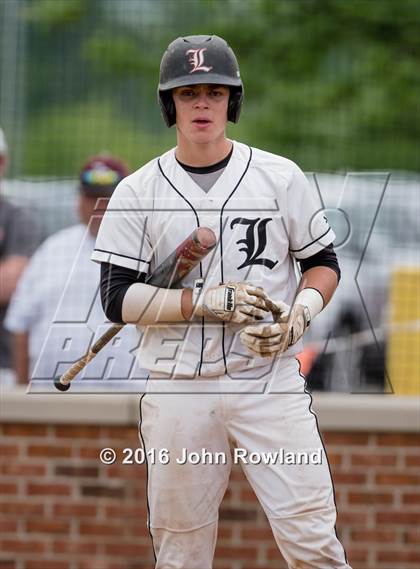 Thumbnail 2 in Mundelein vs. Libertyville (IHSA 4A Regional Final) photogallery.