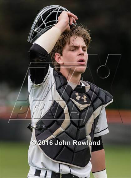 Thumbnail 1 in Mundelein vs. Libertyville (IHSA 4A Regional Final) photogallery.