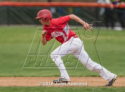 Thumbnail 2 in Mundelein vs. Libertyville (IHSA 4A Regional Final) photogallery.