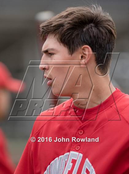 Thumbnail 1 in Mundelein vs. Libertyville (IHSA 4A Regional Final) photogallery.
