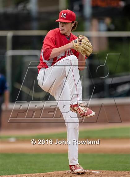 Thumbnail 2 in Mundelein vs. Libertyville (IHSA 4A Regional Final) photogallery.