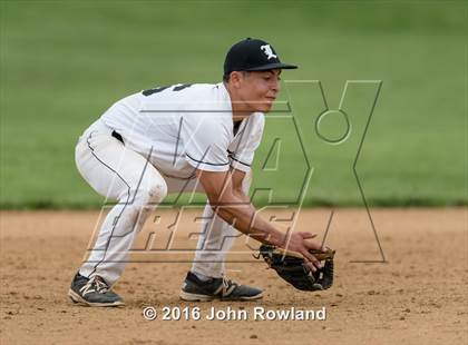 Thumbnail 3 in Mundelein vs. Libertyville (IHSA 4A Regional Final) photogallery.