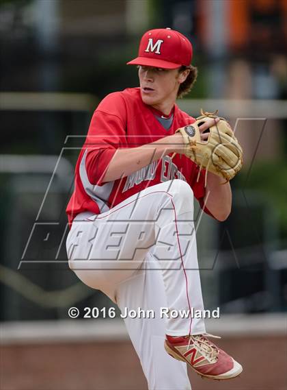 Thumbnail 3 in Mundelein vs. Libertyville (IHSA 4A Regional Final) photogallery.