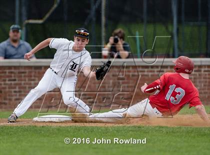 Thumbnail 1 in Mundelein vs. Libertyville (IHSA 4A Regional Final) photogallery.