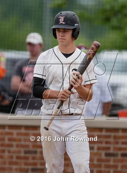 Thumbnail 1 in Mundelein vs. Libertyville (IHSA 4A Regional Final) photogallery.