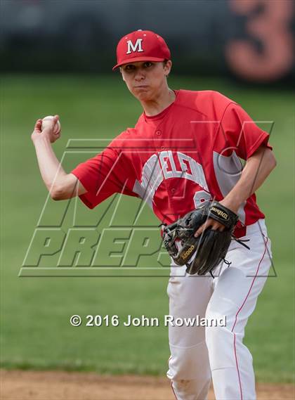 Thumbnail 3 in Mundelein vs. Libertyville (IHSA 4A Regional Final) photogallery.
