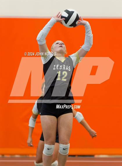 Thumbnail 3 in Rochester vs. Fairfield (Warsaw Invite) photogallery.