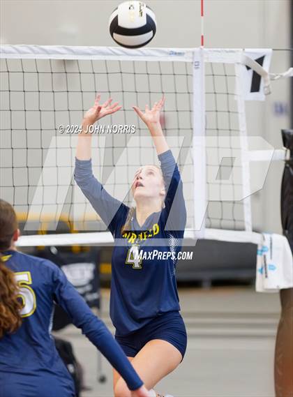 Thumbnail 3 in Rochester vs. Fairfield (Warsaw Invite) photogallery.