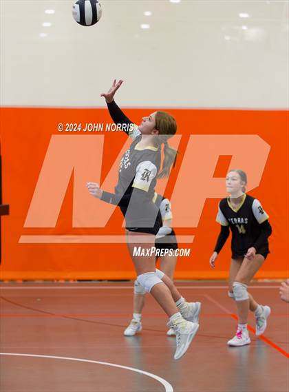 Thumbnail 2 in Rochester vs. Fairfield (Warsaw Invite) photogallery.