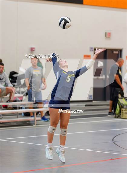 Thumbnail 3 in Rochester vs. Fairfield (Warsaw Invite) photogallery.