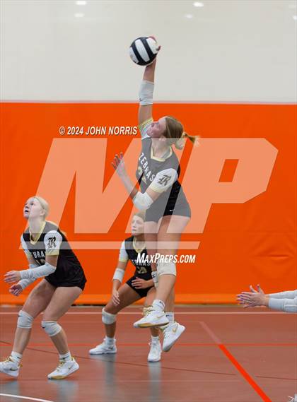 Thumbnail 2 in Rochester vs. Fairfield (Warsaw Invite) photogallery.