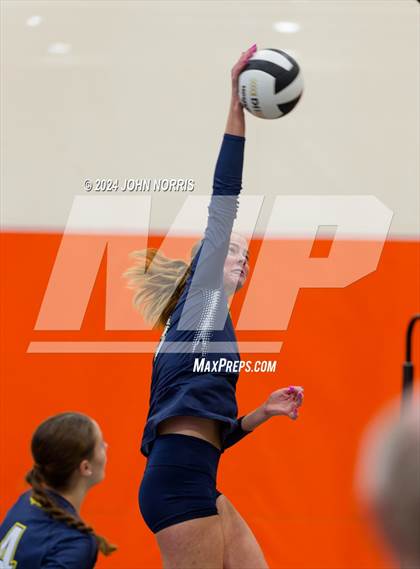 Thumbnail 3 in Rochester vs. Fairfield (Warsaw Invite) photogallery.
