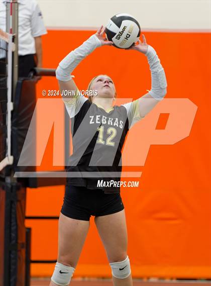 Thumbnail 3 in Rochester vs. Fairfield (Warsaw Invite) photogallery.