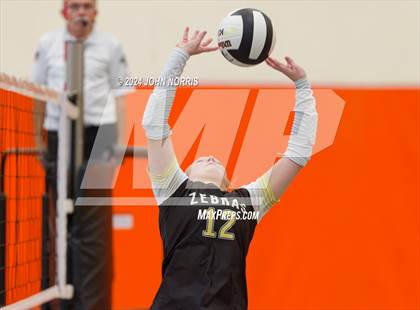Thumbnail 2 in Rochester vs. Fairfield (Warsaw Invite) photogallery.